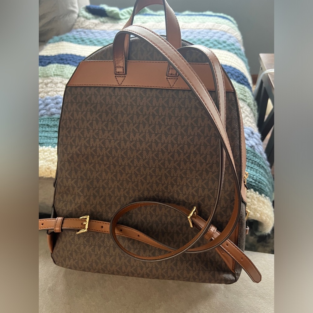 MICHAEL KORS -Jaycee Large Logo Backpack